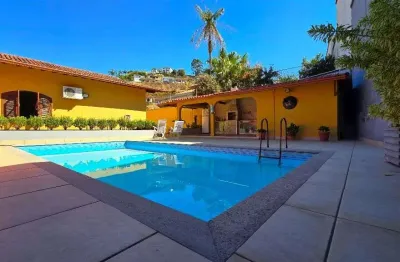 Casa com 4 quartos à venda, 250 m² por r$ 1.600.000 - bom clima - juiz de fora/mg