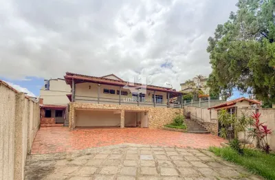 Jardim Laranjeiras. Conforto, espaço e localização privilegiada.