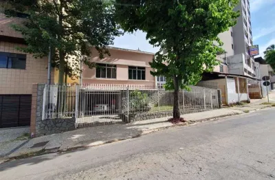 Casa com 4 quartos, 500 m² - venda por r$ 1.590.000 ou aluguel por r$ 4.953/mês - santa catarina - juiz de fora/mg