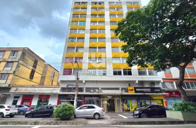 Apartamento com 1 quarto para alugar, 51 m² por R$800/mês - Centro - Juiz de Fora/MG