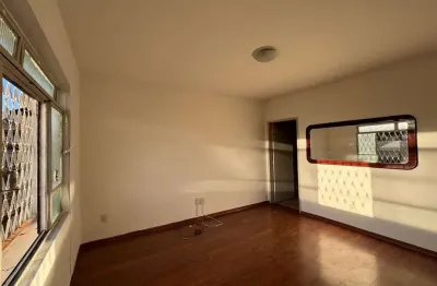 Cobertura com 4 quartos para alugar, 180 m² por r$ 1625,00/mês - santos anjos - juiz de fora/mg