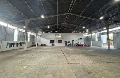 Galpão para locação em nova era – excelente localização, ponto de ônibus na porta.