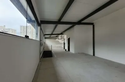 Sala comercial para alugar no São Pedro, Juiz de Fora 