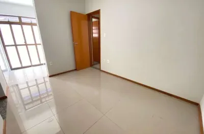 Apartamento com 2 quartos para alugar no Jardim Glória, Juiz de Fora 