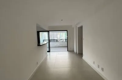 Apartamento com 3 quartos para alugar na Rua Batista de Oliveira, Centro, Juiz de Fora