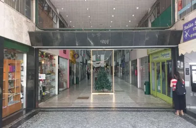Ponto comercial para alugar na Rua Jarbas de Lery Santos, Centro, Juiz de Fora