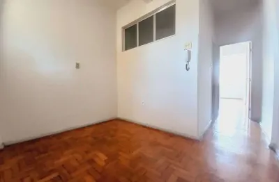 Apartamento de frente com ótima localização, elevador e total comodidade no dia a dia