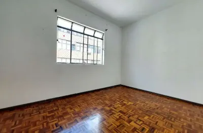 Apartamento com 2 quartos para alugar no Centro, Juiz de Fora 