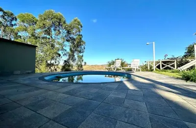 Casa com 4 Quartos, 250 m² - venda por R$ 670.000 ou aluguel por R$ 3.300/mês - Recanto dos Lagos - Juiz de Fora/MG