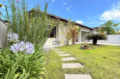 Casa com 3 quartos à venda no Iririú, Joinville 