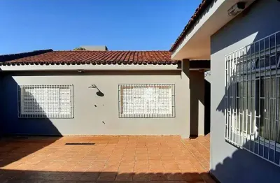 Casa com 3 quartos à venda, bairro brasil - uberlândia/mg