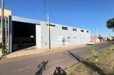 Barracão à venda, 750 m² por r$ 1.600.000,00 - tocantins - uberlândia/mg