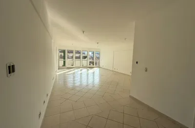 Sala comercial com 1 sala para alugar na Praça Dom Idílio José Soares, 42, Centro, Santos