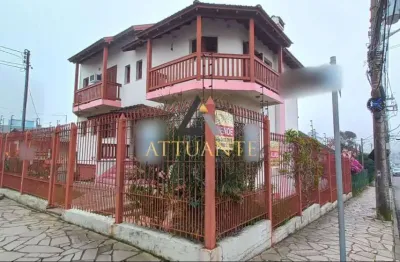 Casa com duas moradias semimobiliada no bairro bela vista