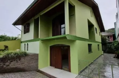 Casa com 4 quartos à venda na Cidade Nova, Caxias do Sul 