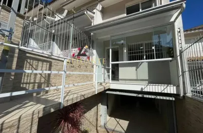 Sobrado triplex semi mobiliado no bairro são luiz com entrada individual