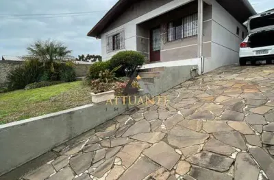 Oportunidade imperdível: casa com pátio no bairro diamantino