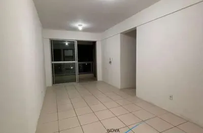 Apartamento com 3 quartos à venda na rua pataro machado, 310, centro, lauro de freitas, 68 m2 por r$ 430.000