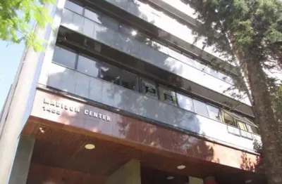 Sala comercial com 3 salas à venda na rua felicíssimo de azevedo, 1455, são joão, porto alegre por r$ 179.000