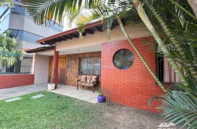 Casa com 4 quartos à venda na rua dom jaime de barros câmara, 718, sarandi, porto alegre por r$ 900.000