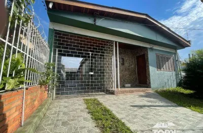 Casa com 3 quartos à venda na avenida vinte e um de abril, 202, sarandi, porto alegre por r$ 430.000