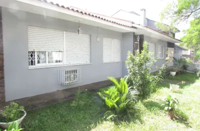 Casa comercial com 8 salas para alugar na rua engenheiro frederico dahne, 565, sarandi, porto alegre por r$ 10.000