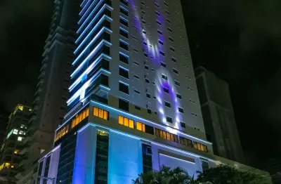 Apartamento com 3 quartos à venda na Rua 234, 349, Meia Praia, Itapema