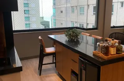 Apartamento com 3 quartos à venda na Rua 236, 37, Meia Praia, Itapema