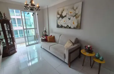 Apartamento á venda em guarapari es na praia do morro localizado na avenida praiana á 150 metros do mar mobiliado prédio novo