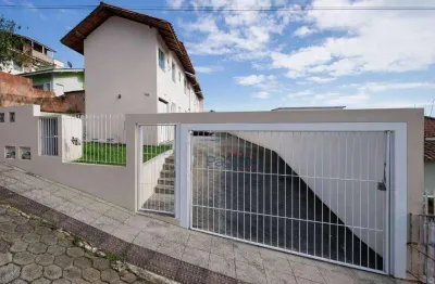 Sobrado com 2 dormitórios à venda, 69 m² por r$ 350.000,00 - ipiranga - são josé/sc