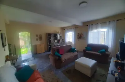 Baixou pra vender - excelente casa em santíssimo - ótima localização