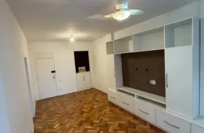 Apartamento no leblon, 3 quartos, 1 suíte, 101 m², rua dias ferreira,* 1 vaga de garagem, portaria 24 h, 2 banheiros, aceita financiamento, documentação ok.
