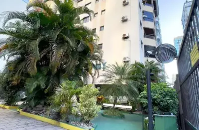 Apartamento com 3 quartos para alugar na Rua 207, Meia Praia, Itapema