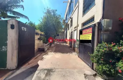 Ponto comercial com 8 salas para alugar na rua antônio r. silveira, 178, centro, são pedro da aldeia, 270 m2 por r$ 6.500
