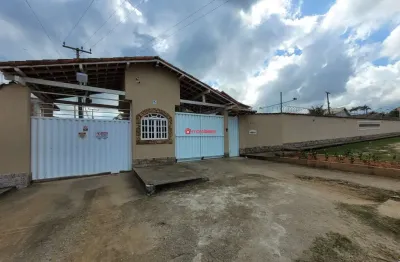 Casa três dormitórios (sendo três suítes), disponível para venda em condomínio fechado - são pedro da aldeia
