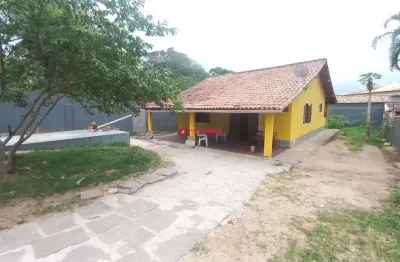 Casa com 3 quartos à venda na rua marcílio dias, 287, balneário são pedro, são pedro da aldeia, 116 m2 por r$ 390.000