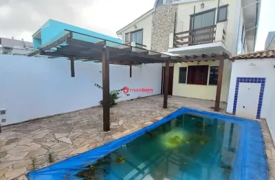 Casa com 5 quartos para alugar na rua um, 22, nova são pedro, são pedro da aldeia, 220 m2 por r$ 3.000