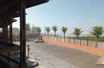 Sobrado na praia frente mar com piscina - 02 quartos - 02 banheiros - 0 2 vagas de garagem