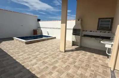 Casa nova na praia lado praia com piscina, área gourmet e amplo quintal