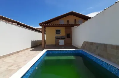 Casa na praia lado praia - piscina e área gourmet com churrasqueira