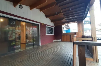 Ótimo imóvel comercial em avenida com alto movimento de veículos e pessoas