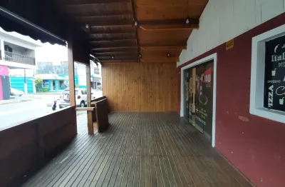 Excelente imóvel comercial em ótima localização com alto movimento de veículos e pessoas