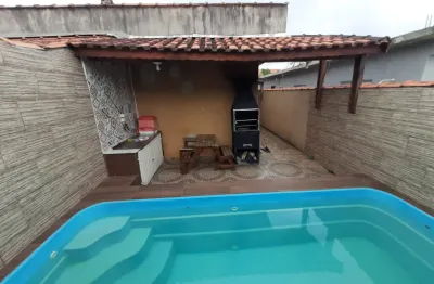 Casa na praia lado praia a 500 metros do mar - com piscina e área gourmet com churraqueira e pia