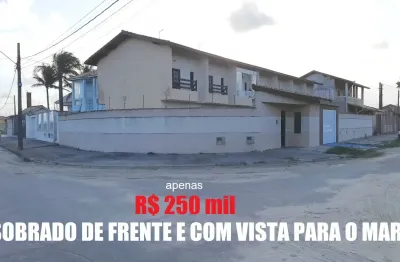 Sobrado de frente e com vista para o mar - 02 quartos, 02 banheiros e 02 vagas de garagem