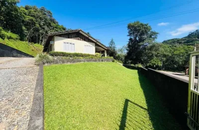 Casa com 3 quartos à venda no São Marcos, Joinville 
