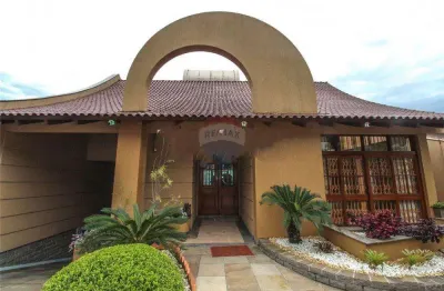 Casa com 3 quartos à venda na Rua Travessa Miguel Pereira, 120, Medianeira, Porto Alegre