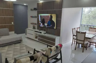 Se você busca conforto, natureza e lazer completo, este apartamento no Forest Hills é perfeito! Localizado em um dos condomínios mais completos de Ju