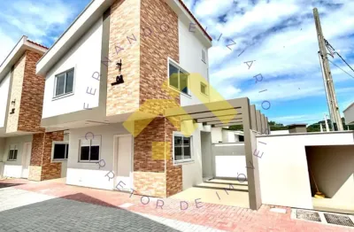 Casa com 2 quartos à venda na Avenida Nereu Ramos, Santa Lúcia, Capivari de Baixo