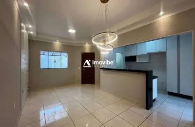 Casa à venda no jardim pântano com 3 quartos, 2 vagas cobertas e ampla sala em santa barbara d'oeste / sp