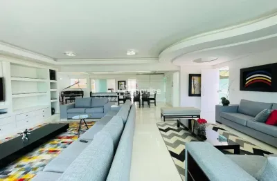 Casa de Condomínio à venda em IATE CLUBE DE AMERICANA – 4 suítes, 10 vagas